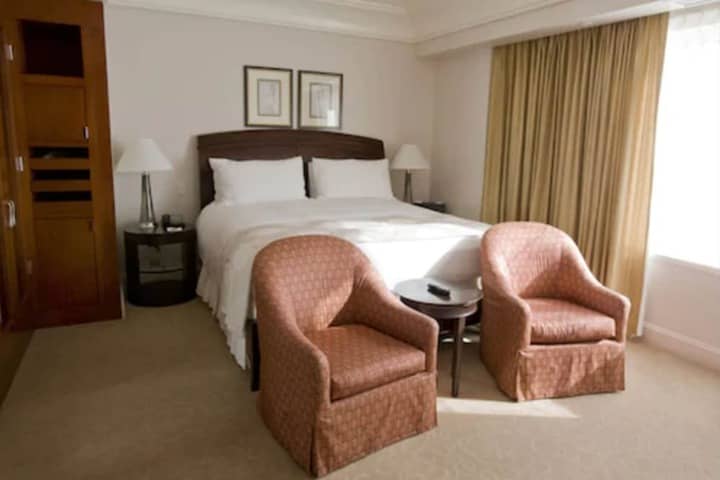 Room 21 of 66